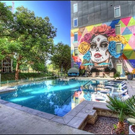 Beautiful Riverwalk Apt With Full Amenities, King Bed & Free Parking San Antonio Zewnętrze zdjęcie