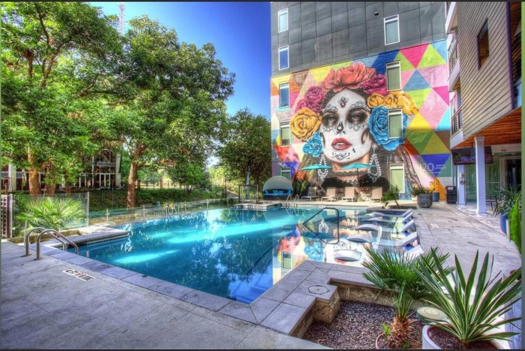 Beautiful Riverwalk Apt With Full Amenities, King Bed & Free Parking San Antonio Zewnętrze zdjęcie
